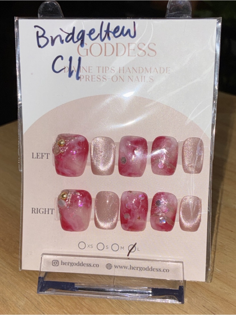 Her Goddess "Bridgetton" Handcrafted Short Square Press-On Nails - Size Large